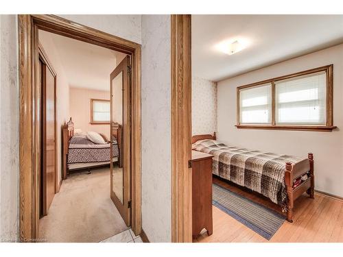 95 Byron Avenue, Kitchener, ON - Indoor Photo Showing Bedroom