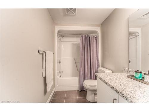 208-155 Commonwealth Street, Kitchener, ON - Indoor Photo Showing Bathroom