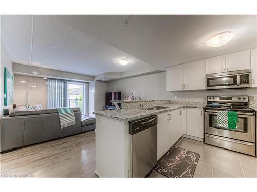 208-155 Commonwealth Street, Kitchener, ON - Indoor Photo Showing Kitchen