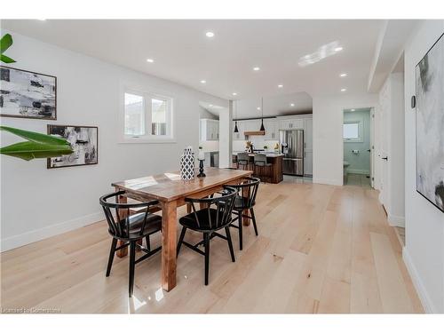 39 Windermere Court, Kitchener, ON - Indoor Photo Showing Dining Room