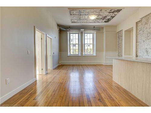 201-65 St Andrews Street, Cambridge, ON - Indoor Photo Showing Other Room