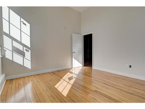 201-65 St Andrews Street, Cambridge, ON - Indoor Photo Showing Other Room