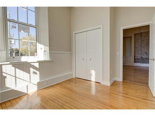 201-65 St Andrews Street, Cambridge, ON - Indoor Photo Showing Other Room