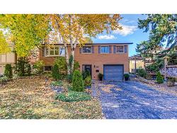 351 Thorncrest Drive  Waterloo, ON N2L 5R6