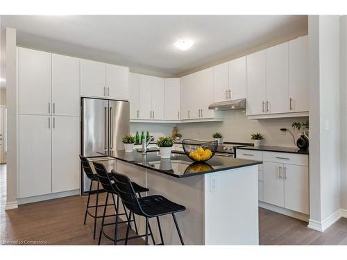 130 Ellen Street, Atwood, ON - Indoor Photo Showing Kitchen With Upgraded Kitchen