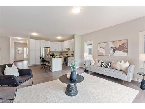 130 Ellen Street, Atwood, ON - Indoor Photo Showing Living Room