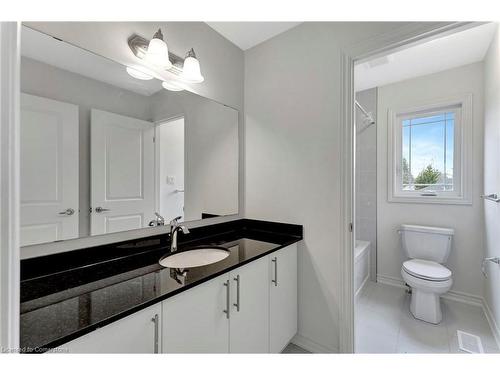 109 Ballantyne Avenue, Atwood, ON - Indoor Photo Showing Bathroom