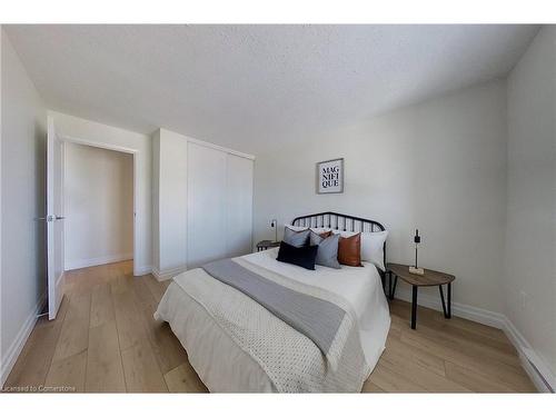 503-64 Benton Street, Kitchener, ON - Indoor Photo Showing Bedroom