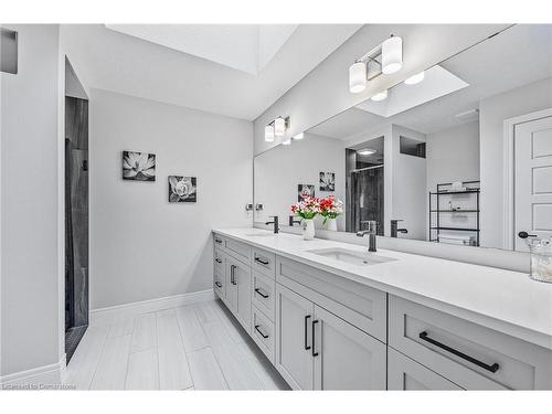 16 Tindall Crescent, Grand Valley, ON - Indoor Photo Showing Bathroom