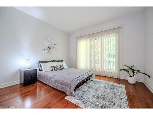 39 Mcdougall Road, Waterloo, ON - Indoor Photo Showing Bedroom