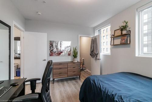 404-104 Garment Street, Kitchener, ON - Indoor Photo Showing Bedroom