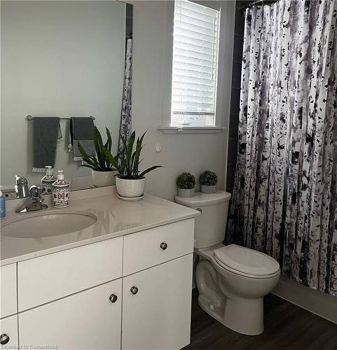 39-110 Fergus Avenue, Kitchener, ON - Indoor Photo Showing Bathroom