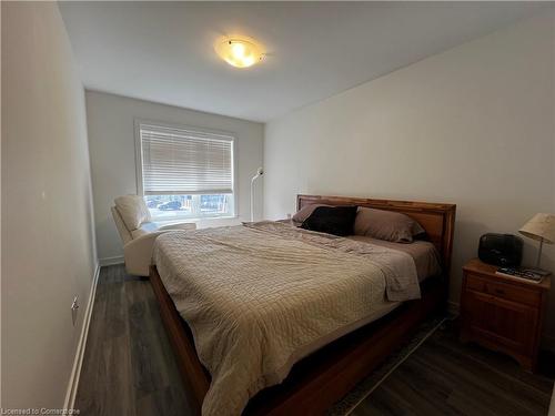 39-110 Fergus Avenue, Kitchener, ON - Indoor Photo Showing Bedroom