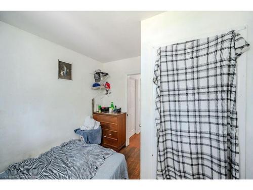 A-166 Weber Street N, Waterloo, ON - Indoor Photo Showing Bedroom