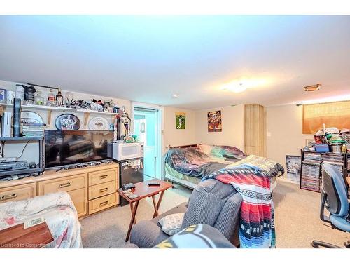 A-166 Weber Street N, Waterloo, ON - Indoor Photo Showing Bedroom