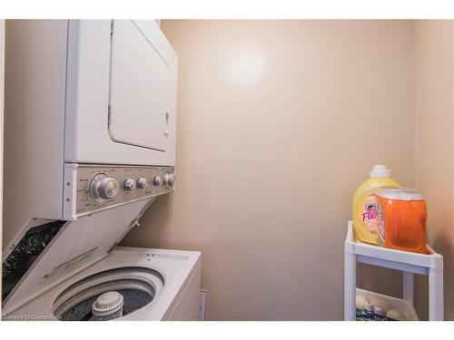 810-237 King Street W, Cambridge, ON - Indoor Photo Showing Laundry Room