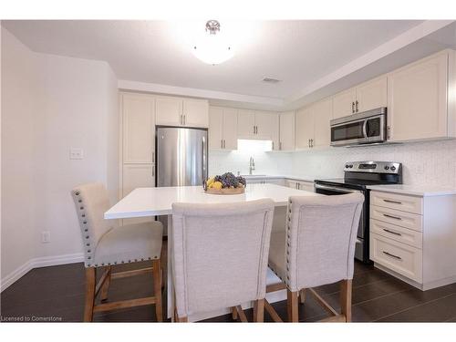 2C-255 Maitland Street, Kitchener, ON - Indoor Photo Showing Kitchen With Stainless Steel Kitchen