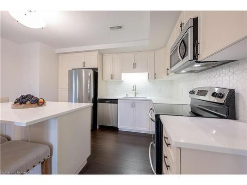 2C-255 Maitland Street, Kitchener, ON - Indoor Photo Showing Kitchen With Stainless Steel Kitchen