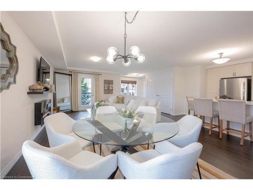 2C-255 Maitland Street, Kitchener, ON - Indoor Photo Showing Dining Room