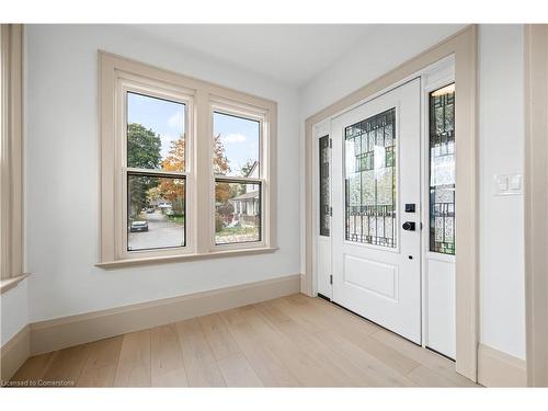 82 Chestnut Avenue, Brantford, ON - Indoor Photo Showing Other Room