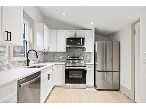 82 Chestnut Avenue, Brantford, ON - Indoor Photo Showing Kitchen With Double Sink With Upgraded Kitchen