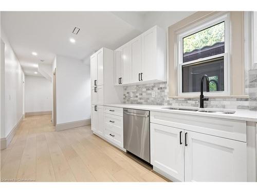 82 Chestnut Avenue, Brantford, ON - Indoor Photo Showing Kitchen With Double Sink With Upgraded Kitchen