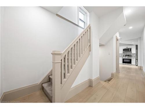 82 Chestnut Avenue, Brantford, ON - Indoor Photo Showing Other Room