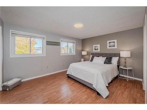 83 Moss Place, Guelph, ON - Indoor Photo Showing Bedroom