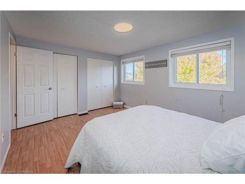 83 Moss Place, Guelph, ON - Indoor Photo Showing Bedroom