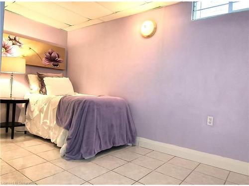 83 Moss Place, Guelph, ON - Indoor Photo Showing Bedroom