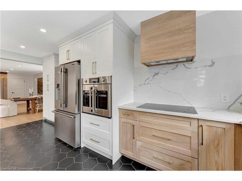 14 Welsh Drive, Ayr, ON - Indoor Photo Showing Kitchen