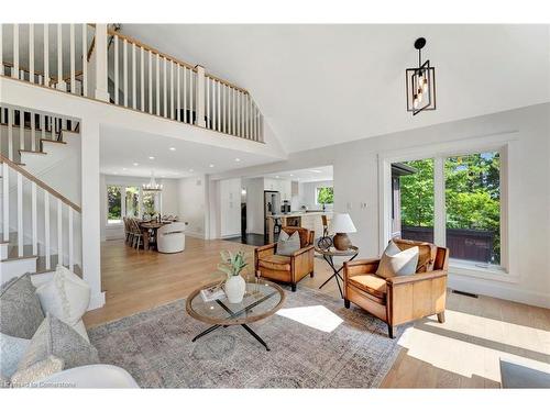 14 Welsh Drive, Ayr, ON - Indoor Photo Showing Living Room