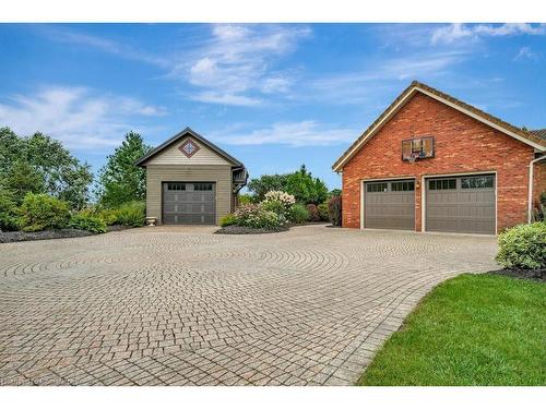 146 Silver Maple Crescent, North Dumfries, ON - Outdoor