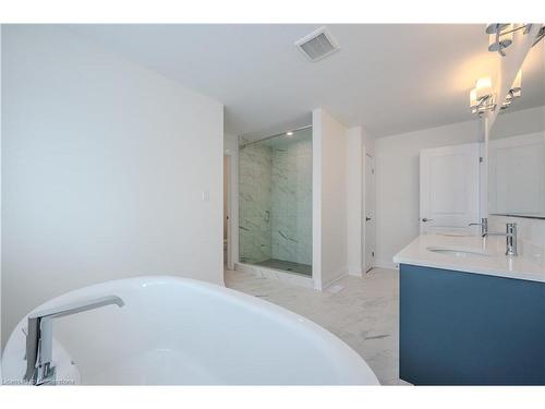 751 Autumn Willow Drive, Waterloo, ON - Indoor Photo Showing Bathroom