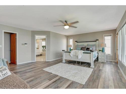 134 Olive Street, Grimsby, ON - Indoor Photo Showing Bedroom