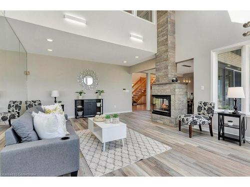 134 Olive Street, Grimsby, ON - Indoor Photo Showing Living Room With Fireplace