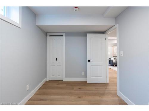 105 Lancaster Street W, Kitchener, ON - Indoor Photo Showing Other Room