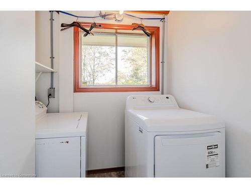 830 Riverbank Drive, Cambridge, ON - Indoor Photo Showing Laundry Room