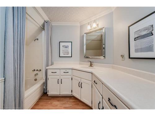 552 Wissler Road, Waterloo, ON - Indoor Photo Showing Bathroom