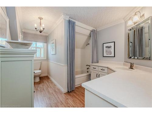 552 Wissler Road, Waterloo, ON - Indoor Photo Showing Bathroom