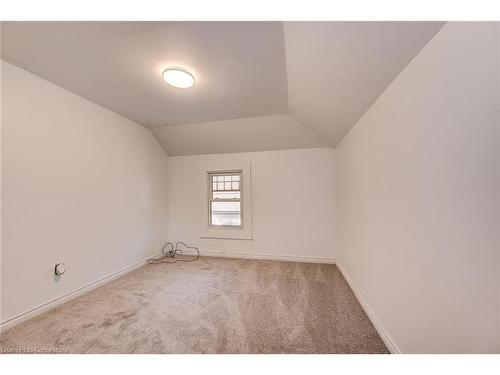 285 Courtland Avenue E, Kitchener, ON - Indoor Photo Showing Other Room