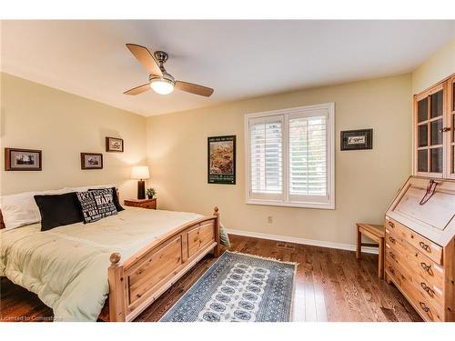 1-414 Craigleith Drive, Waterloo, ON - Indoor Photo Showing Bedroom