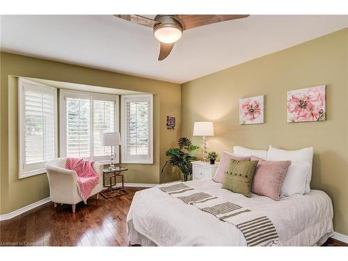 1-414 Craigleith Drive, Waterloo, ON - Indoor Photo Showing Bedroom