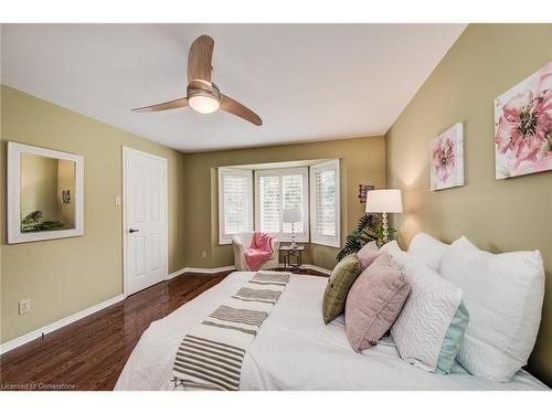 1-414 Craigleith Drive, Waterloo, ON - Indoor Photo Showing Bedroom