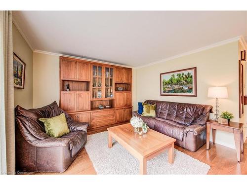 1-414 Craigleith Drive, Waterloo, ON - Indoor Photo Showing Living Room