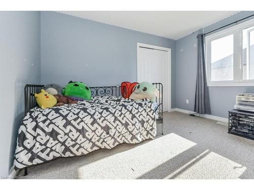 146 Maple Street, Drayton, ON - Indoor Photo Showing Bedroom