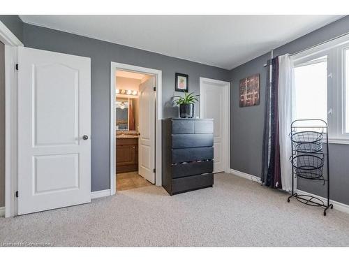 146 Maple Street, Drayton, ON - Indoor Photo Showing Bedroom