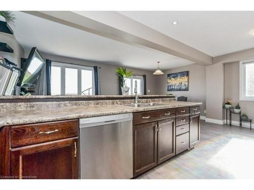 146 Maple Street, Drayton, ON - Indoor Photo Showing Kitchen