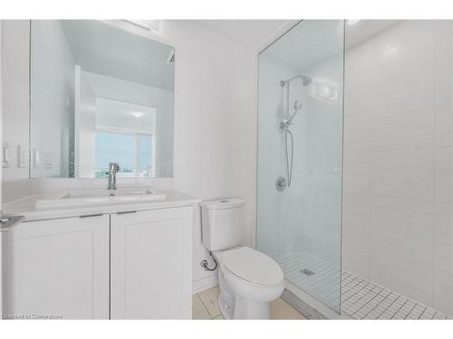 1701-55 Duke Street West, Kitchener, ON - Indoor Photo Showing Bathroom