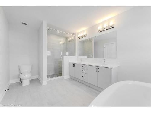 552 Balsam Poplar Street, Waterloo, ON - Indoor Photo Showing Bathroom